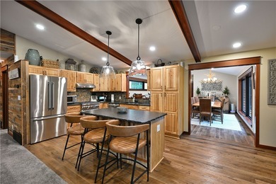 Exquisite lakefront estate on Victory Heights showcasing 240 - photo 13