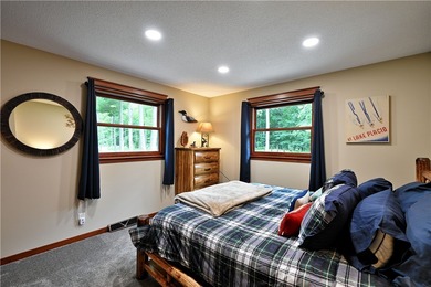 Exquisite lakefront estate on Victory Heights showcasing 240 - photo 16