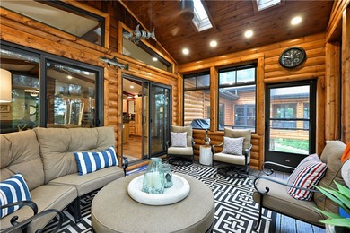 Exquisite lakefront estate on Victory Heights showcasing 240 - photo 17