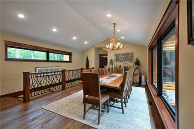 Exquisite lakefront estate on Victory Heights showcasing 240 - photo 18