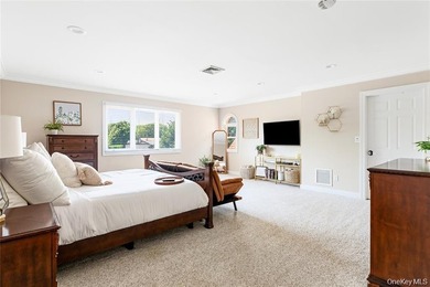 Nestled on a quiet cul-de-sac in the exclusive hamlet of Great - photo 21