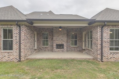 Welcome Home to Lifestyle Living on the Golf Course...Perfectly - photo 23