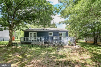 The perfect cottage at the lake is waiting for you.  This home - photo 25