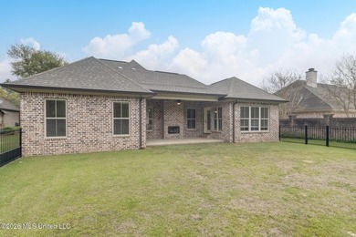 Welcome Home to Lifestyle Living on the Golf Course...Perfectly - photo 26