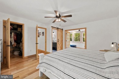 Welcome to 3319 Viola Way, where lake life slows down just - photo 8