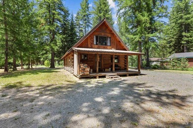 Cozy rustic log cabin in beautiful Donnelly,Idaho! This cabin is - photo 30