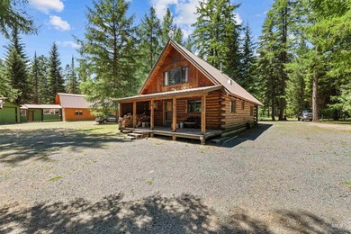 Cozy rustic log cabin in beautiful Donnelly,Idaho! This cabin is - photo 31