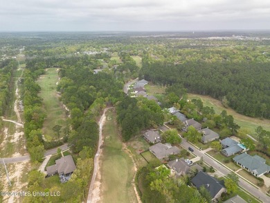 Welcome Home to Lifestyle Living on the Golf Course...Perfectly - photo 31