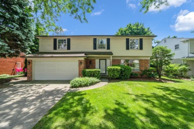 Lake Home For Sale in Saint Clair Shores, Michigan