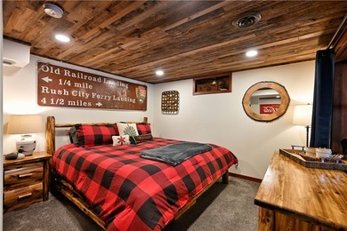 Exquisite lakefront estate on Victory Heights showcasing 240 - photo 31