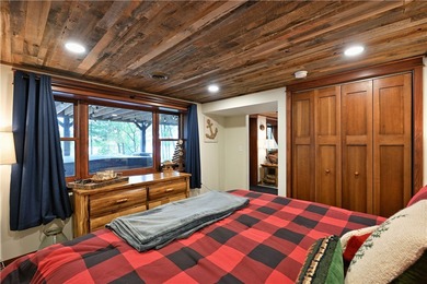 Exquisite lakefront estate on Victory Heights showcasing 240 - photo 32
