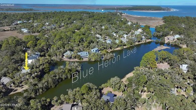Beautifully renovated home: the prefect blend of coastal living - photo 35