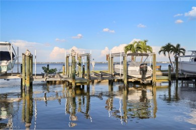 Cape Coral Lakes and Canals Condo For Sale in Cape Coral Florida