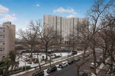 Elevate your lifestyle in this sleek 2 bed, 2 bath condominium - photo 14