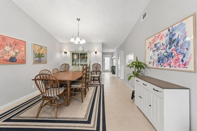Beautifully updated 2-bedroom, 2-bath second-floor lakeview - photo 14