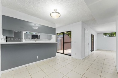 Hidden gem! Spacious 2-bedroom, 2.5-bath townhome nestled in one - photo 5