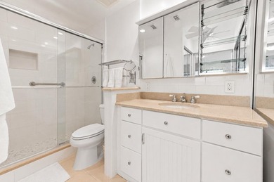 Beautifully updated 2-bedroom, 2-bath second-floor lakeview - photo 18