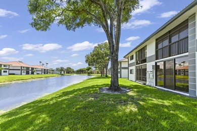 Beautifully updated 2-bedroom, 2-bath second-floor lakeview - photo 24