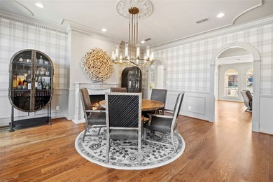 Experience the pinnacle of refined living in this meticulously - photo 8