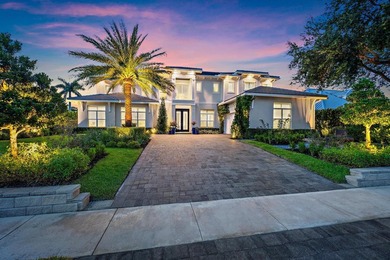 A statement of modern waterfront luxury, this extraordinary - photo 1