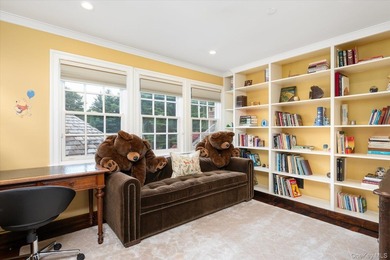 Welcome to 4 Clock Tower Lane - A Private Estate in Prestigious - photo 13