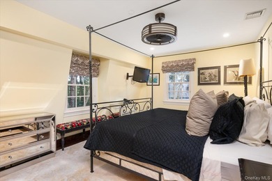 Welcome to 4 Clock Tower Lane - A Private Estate in Prestigious - photo 14