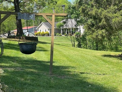 A Country Retreat near Dale Hollow Lake. Beautiful 3160 Sq. Foot - photo 6