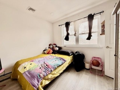 Lovely Renovated Colonial in Shirley !! Make this Home Your Own! - photo 17