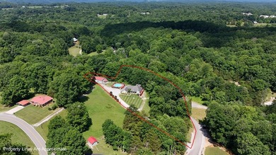A Country Retreat near Dale Hollow Lake. Beautiful 3160 Sq. Foot - photo 8