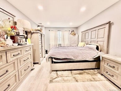 Lovely Renovated Colonial in Shirley !! Make this Home Your Own! - photo 19