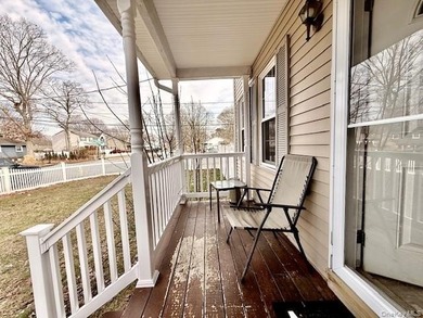 Lovely Renovated Colonial in Shirley !! Make this Home Your Own! - photo 22