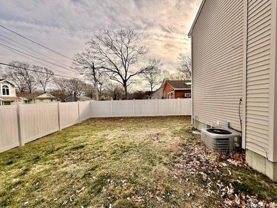 Lovely Renovated Colonial in Shirley !! Make this Home Your Own! - photo 23