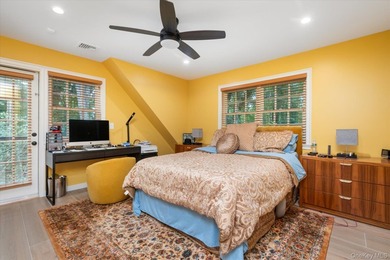 Welcome to 4 Clock Tower Lane - A Private Estate in Prestigious - photo 25