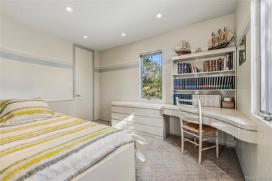 Welcome to this expansive split-level home in the desirable - photo 27