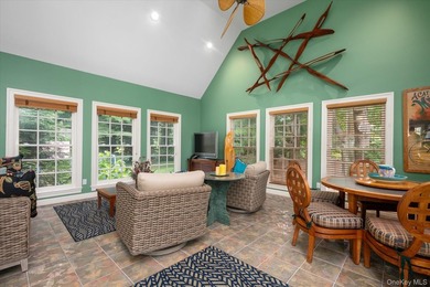 Welcome to 4 Clock Tower Lane - A Private Estate in Prestigious - photo 27