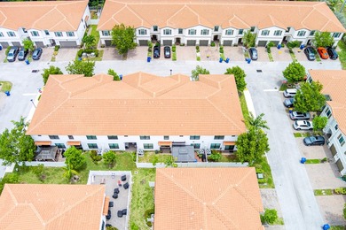 Rare corner-lot townhome with a 2-car garage in a quiet, gated - photo 10