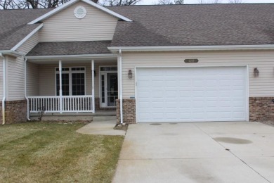 Bass Lake Townhome/Townhouse For Sale in Knox Indiana
