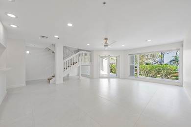 Rarely available 4-bedroom, 3-bath townhouse in Jupiter Harbour - photo 31