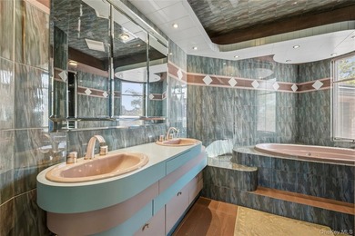 Welcome to this expansive split-level home in the desirable - photo 33