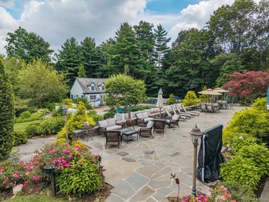 Welcome to 4 Clock Tower Lane - A Private Estate in Prestigious - photo 35