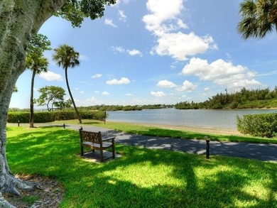 Rarely available 4-bedroom, 3-bath townhouse in Jupiter Harbour - photo 49