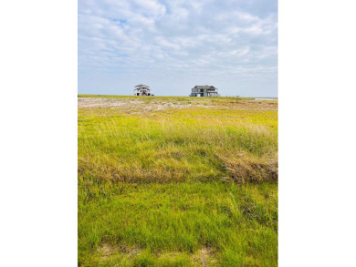 Builders dream lot. This approximate 83 x 262 canal front lot is - photo 4