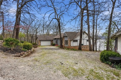Enjoy lakefront living at its finest with this 4 bed, 4 bath - photo 9