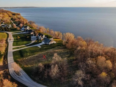 LAKE FRONTAGE!! Enjoy breathtaking sunset views from this - photo 11