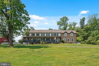 Welcome to an extraordinary retreat where historic charm meets - photo 1