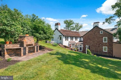 Welcome to an extraordinary retreat where historic charm meets - photo 6