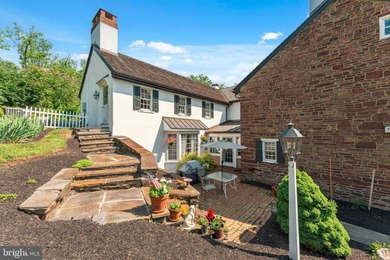 Welcome to an extraordinary retreat where historic charm meets - photo 7