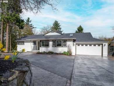 Lake Home For Sale in Lake Oswego, Oregon