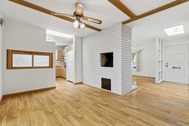 Location, Location, Location! Set on a generous sized corner lot - photo 12