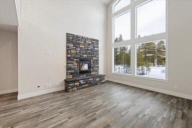 Brand new mountain modern home offering the perfect blend of - photo 14
